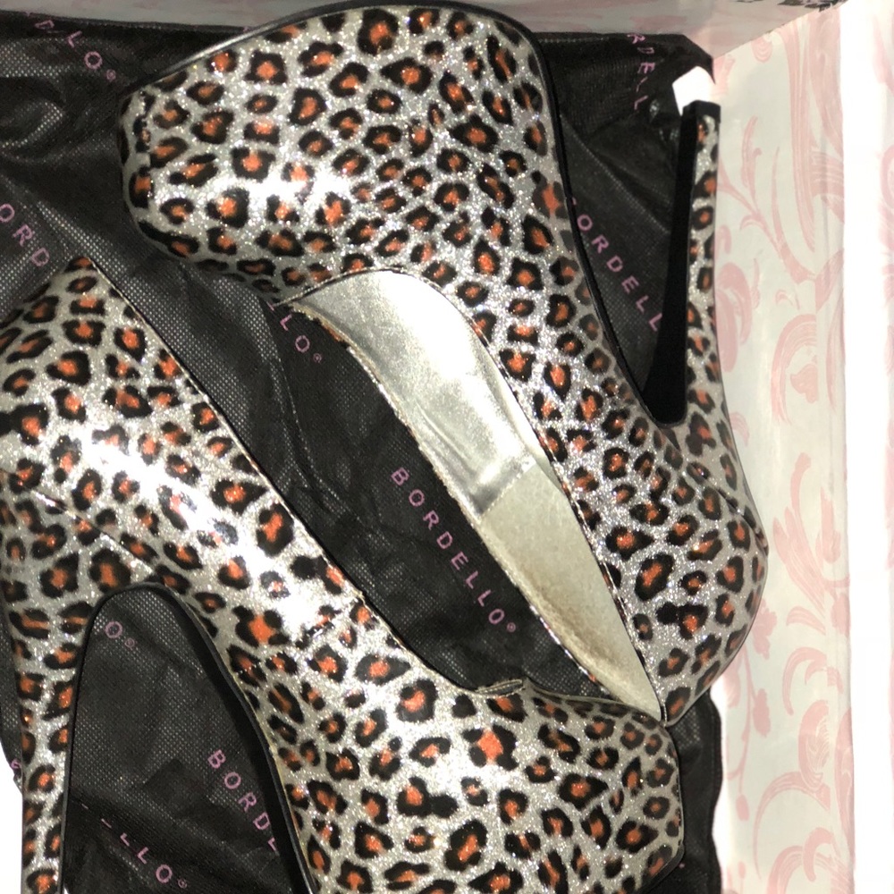Bordello heels